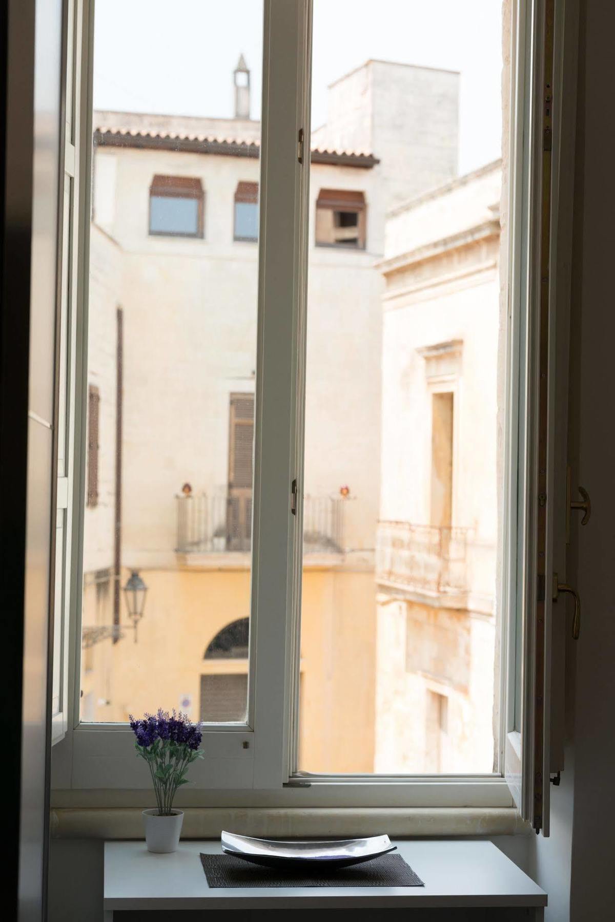Gatto Bianco La Dimora Storica Bed & Breakfast Lecce Exterior photo
